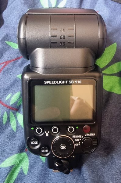 Nikon SB-910 Af Speedlight SB-910 ведущая профессиональная вспышка Nikon. Это са…
