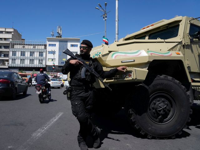Мэр иранского города стал жертвой вооруженного нападения