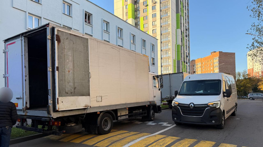 Оставленный без присмотра ребенок в Минске выбежал на дорогу и попал в ДТП