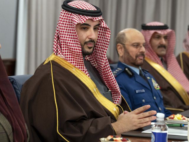 Министр обороны Саудовской Аравии отправляется в Тегеран