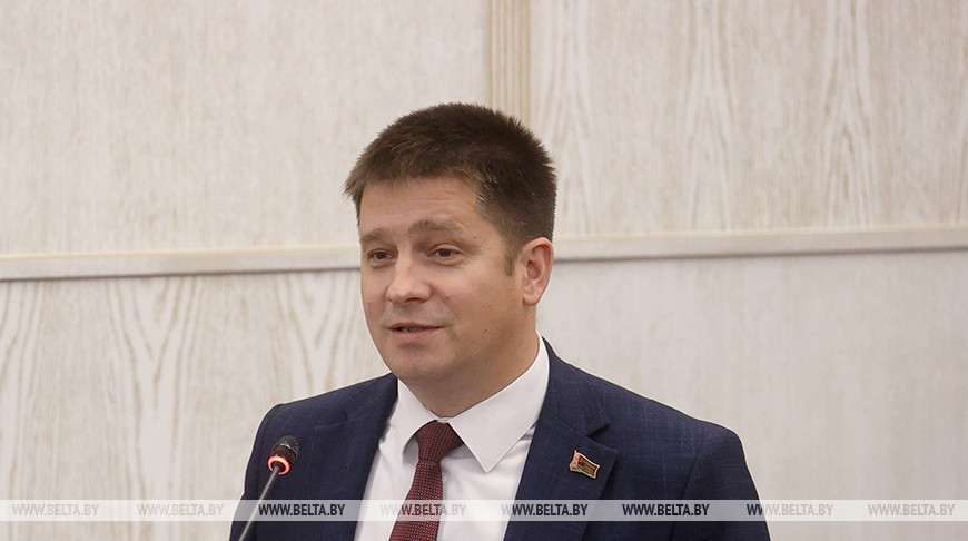 Конкурс "Учитель года Беларуси" служит мощным импульсом для развития системы образования - Кадлубай