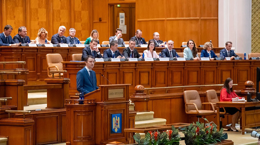 Парламент Румынии отказал в доверии правительству Мурешана