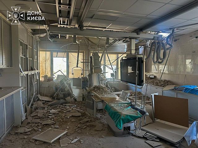 Ночные удары по Украине: погибшие под Харьковом, пожары в Киеве и Кременчуге